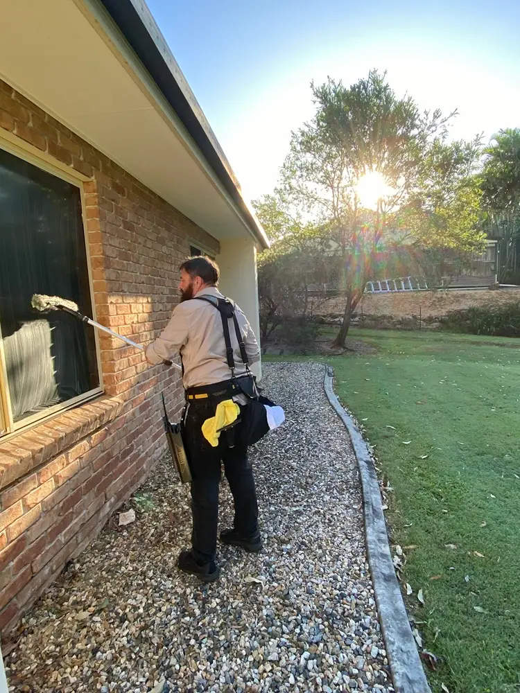 Cleaning exterior windows Cashmere